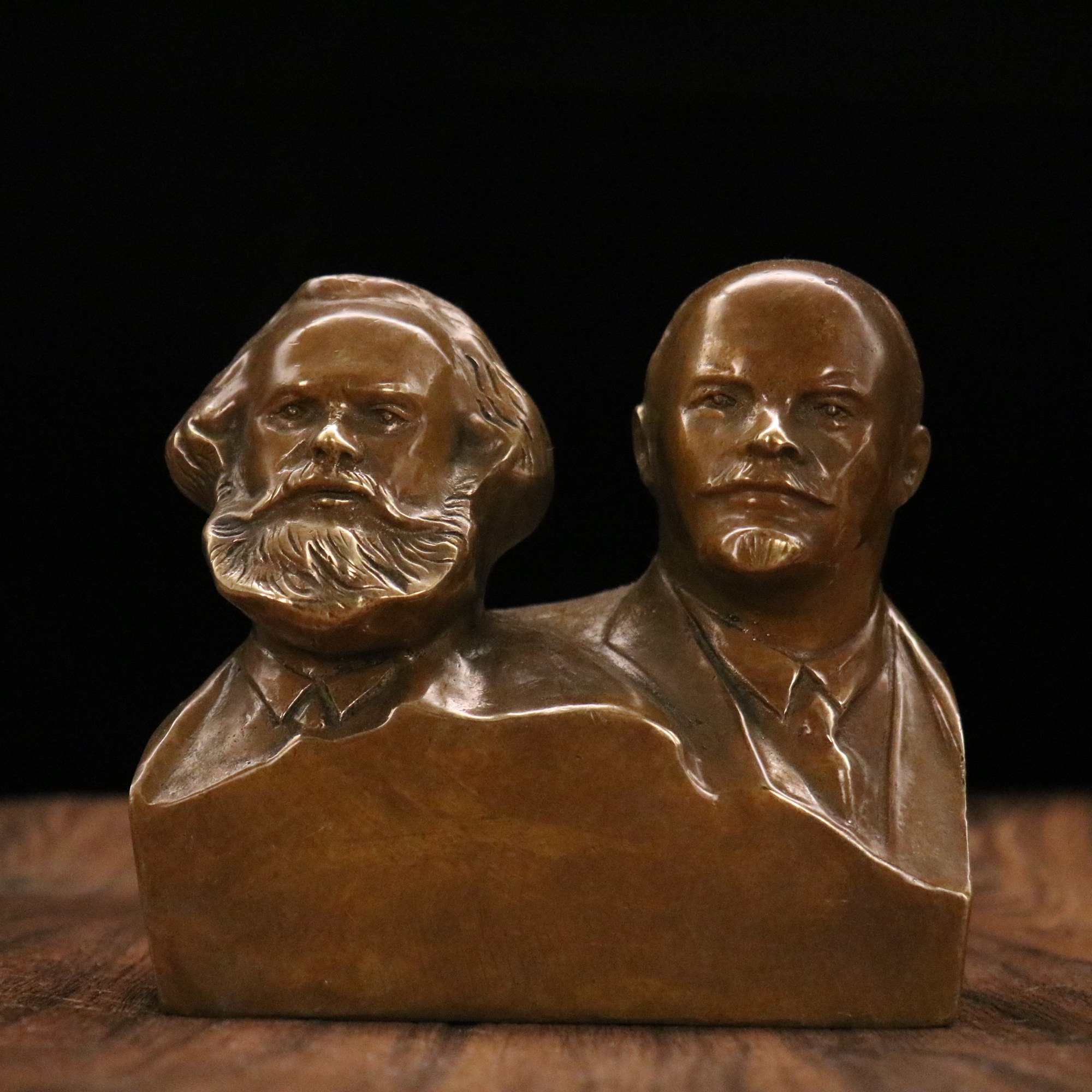 Brass pure copper Max Lenin head of Marxist-Leninist history great man Marx Lenin sculpture memorial pendulum