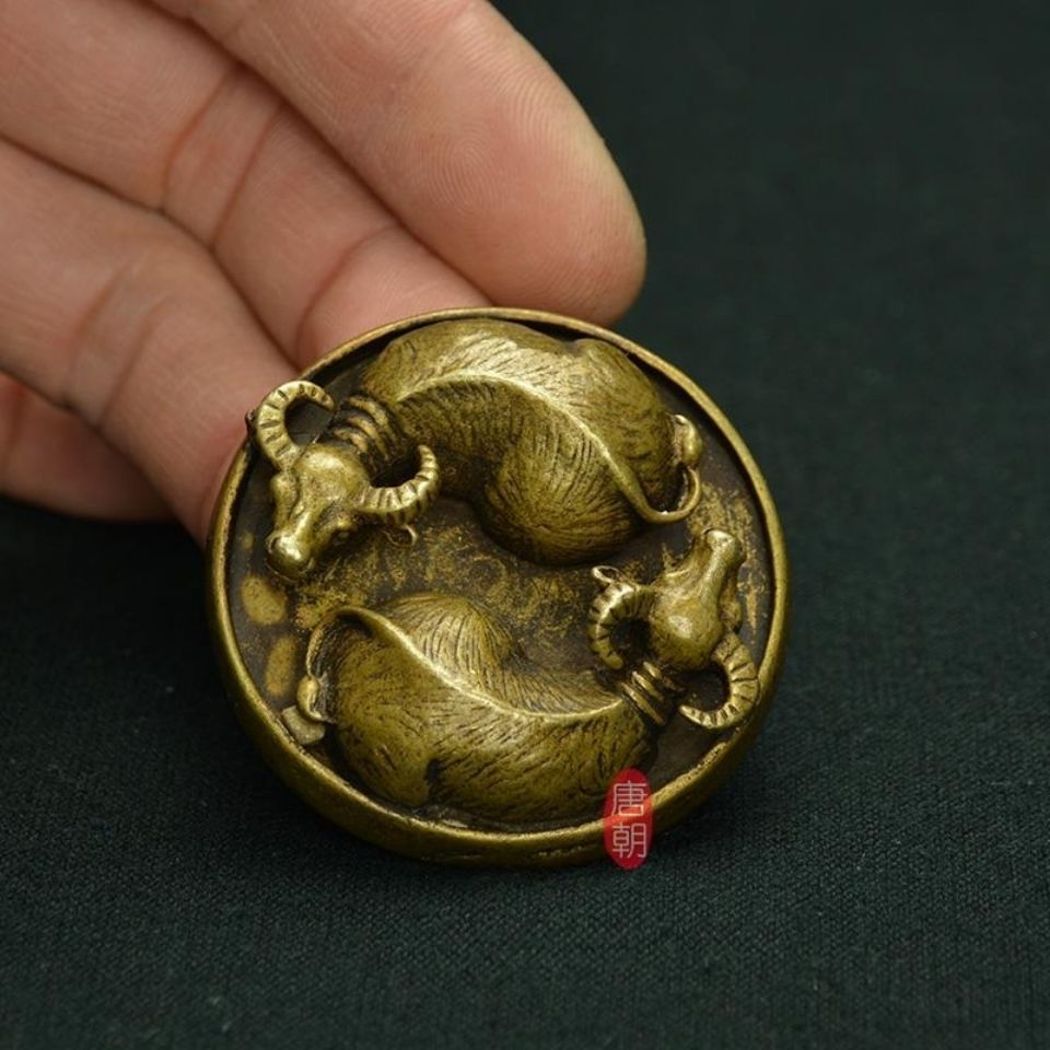 Collection Goods Ancient Bronze Pendulum Pieces Bull Turns Dry Kun Pure Copper Pendulum Pieces Retro Craftsmanship Gift Pendulum Accessories Solid Pure Bronze Ancient Play Pieces Press Ruler