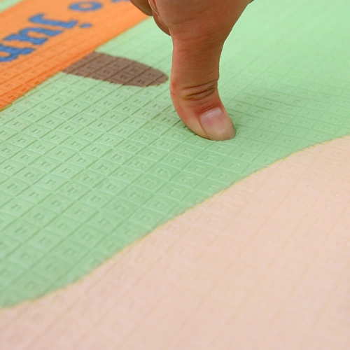 Подушка с дикой стали свиньи Пеки подушка на открытом воздухе на открытом воздухе.