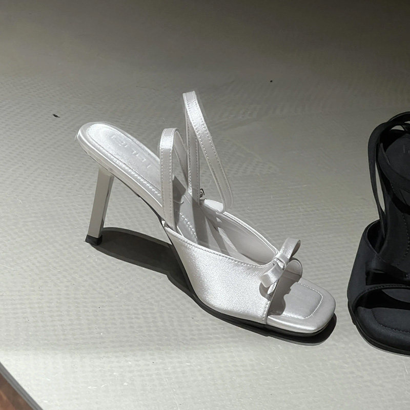 French-Style White Chunky High Heels for Women 2025 New Square Toe Strap Sandals soft sole Summer Outdoor Wear