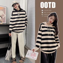 Maternity spring tops long-sleeved striped T-shirts loose mid-length pure cotton age-reducing spring and autumn maternity wear