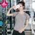 Crack vẫn 2018 mùa xuân và mùa hè mới yoga quần áo áo sơ mi nữ slim loose phòng tập thể dục chạy thể thao nhanh chóng làm khô ngắn tay áo Mùa xuân