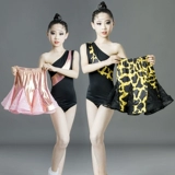 Латинские танцевальные услуги Детские профессиональные соревнования утверждают, что показывают, что навыки исполнительных упражнений на навыках упражнений Set Girl