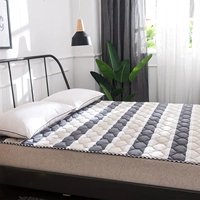 Đôi nệm pad có thể được rửa sạch bông thở mỏng giường nệm nệm 1.5m1.8m sub-pad là bông chống trượt - Nệm nệm khách sạn