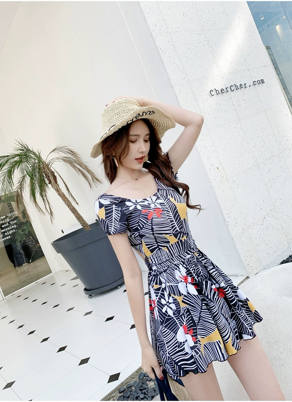 Áo tắm mùa xuân nóng bỏng cho nữ 2018 mới phần lưới đỏ thời trang hở lưng gợi cảm Xiêm gợi cảm nước hoa nhỏ mùa đông - Bộ đồ bơi One Piece