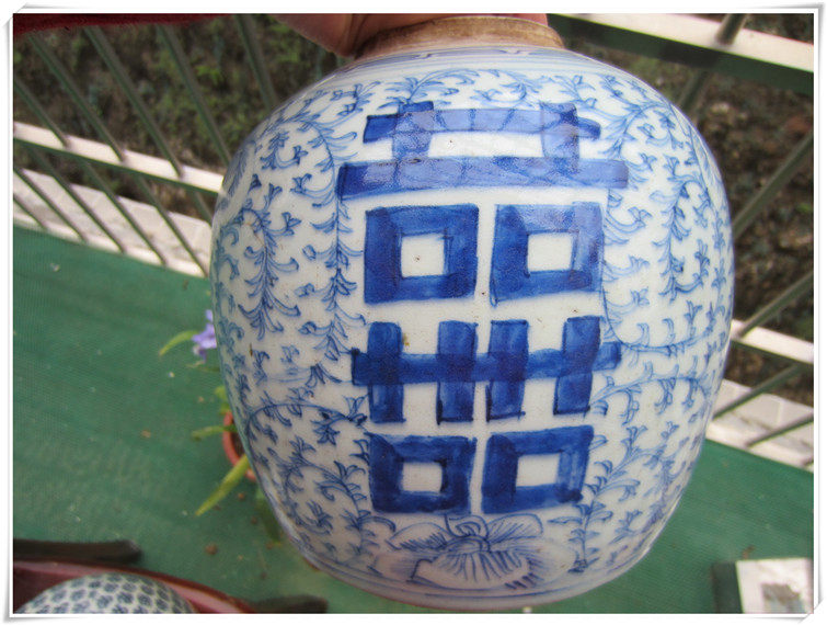 (Carefree Fairy) The hair color is beautiful and the green flowers are not old packs back