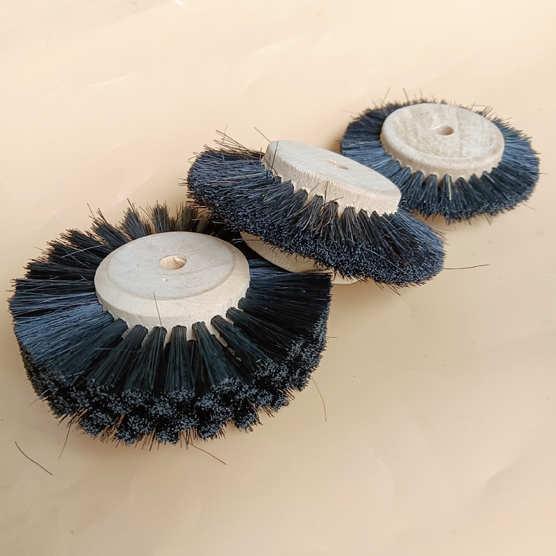 Electric wooden core parallel pig hair wheel pig hair brush bristle brush shrink mouth hair sweep polishing wheel jade Buddha beads gap grinding