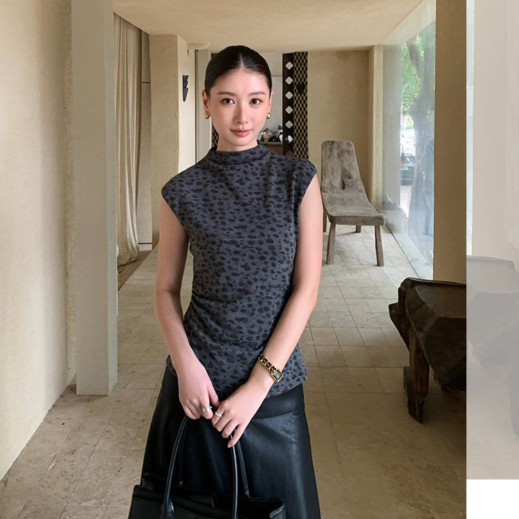 【High-Quality Order】2026 Autumn Retro Leopard Print Small Turtleneck Sleeveless Knitted Leopard Print Inner Top Vest