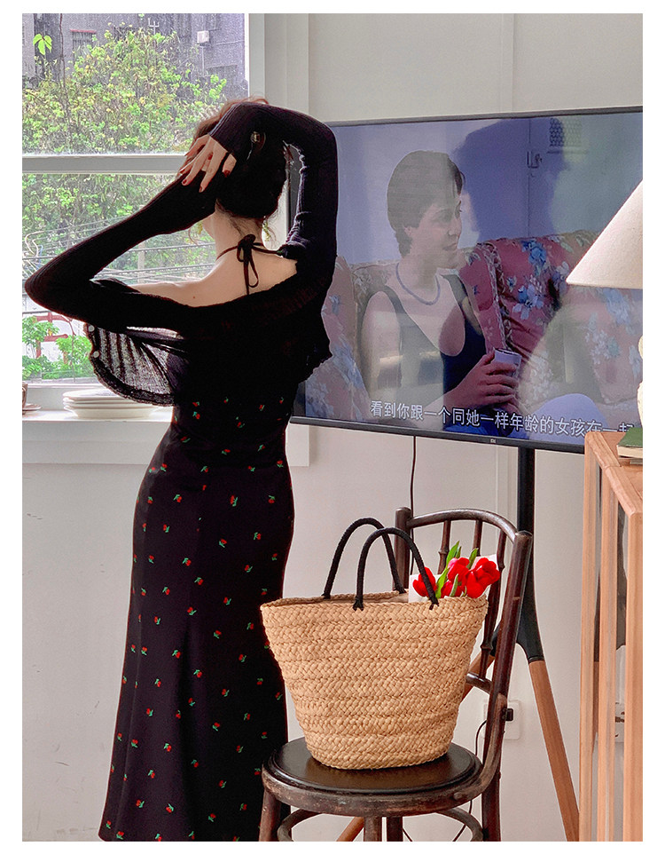 酒午自制法式仿醋酸垂感印花挂脖抹胸裙高腰显瘦碎花吊带连衣裙女详情20