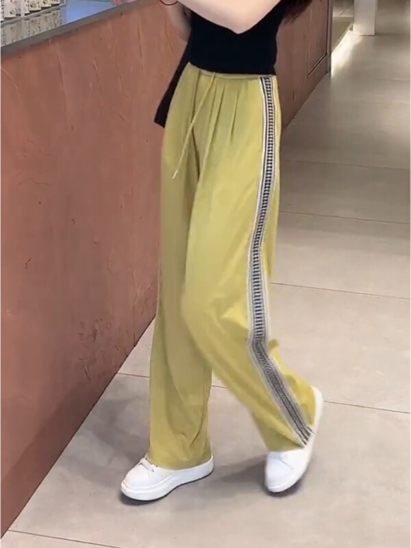 Trendy Yellow Striped Elastic Waist Ice Silk Drapey Loose Sports Wide-Leg Fashion Casual Sweatpants for Women, Summer Thin Style