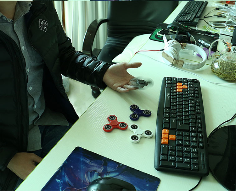 Fidget spinner BAOLI - Ref 2615422 Image 9