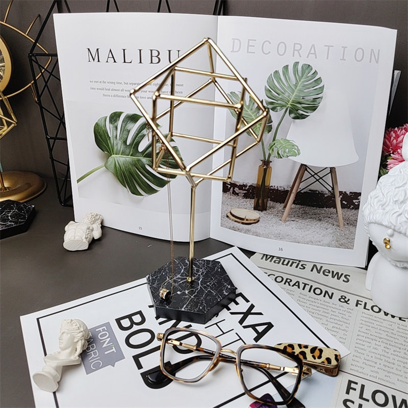 Glasses shop window high cabinet Nakajima display new product props Nordic style metal atmosphere creative display stand ornaments