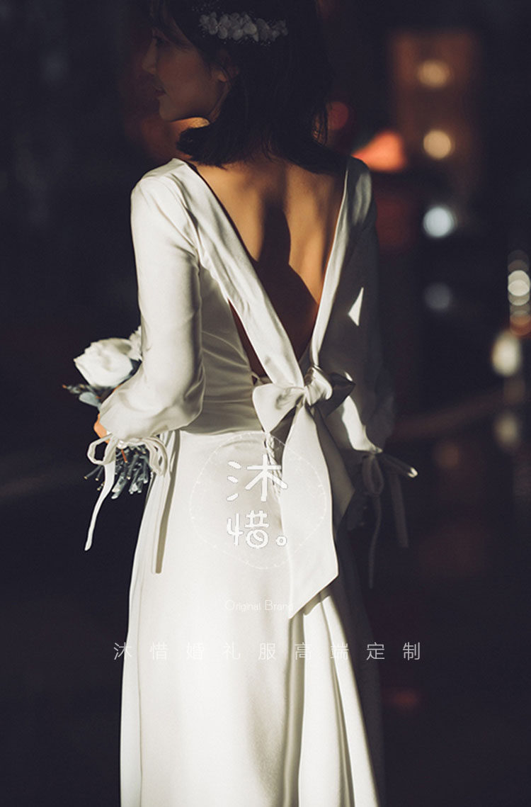 2021 new summer wedding dress light wedding dress long-sleeved satin backless V-neck slim fit