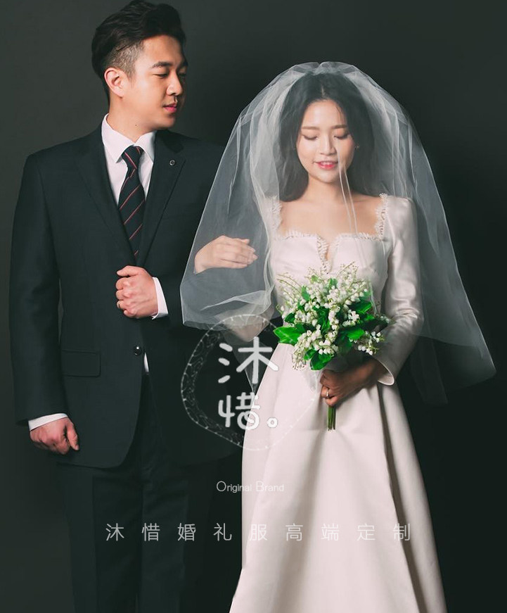 2021 summer new wedding dress slim long version temperament Hepburn satin look thin and light wedding travel toast dress