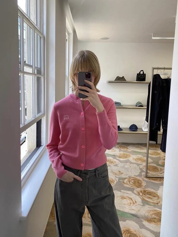 Billy the Kid | Nordic Niche Smiley Face Logo Rhinestone Pink Wool Knit Cardigan_Ju Jingyi's Same Style Billy the Kid | Nordic Niche Smiley Face Logo Rhinestone Pink Wool Knit Cardigan_Ju Jingyi's Same Style
