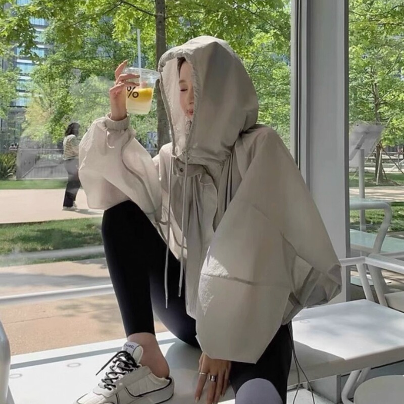 Breathable Ice Silk Sun Protection Clothing for Women 2026 Summer Lightweight New Casual Hooded Korean Style Loose Sun Protection Jacket Breathable Ice Silk Sun Protection Clothing for Women 2026 Summer Lightweight New Casual Hooded Korean Style Loose Sun Protection Jacket