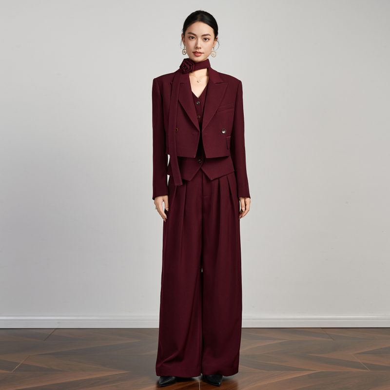 High-End Burgundy Short Suit Vest, Wide-Leg Pants Three-Piece Set, Elegant and Stylish Suit for Hosting Events High-End Burgundy Short Suit Vest, Wide-Leg Pants Three-Piece Set, Elegant and Stylish Suit for Hosting Events