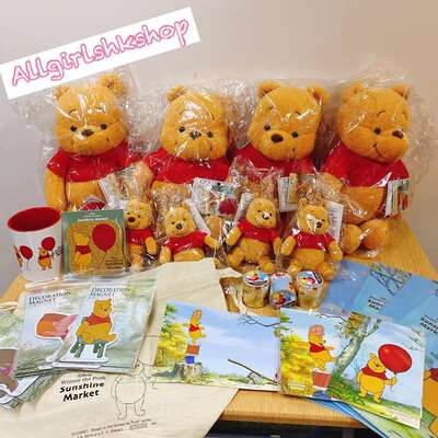 Limited edition ceramic cups, sticky notes, folders, postcards and magnetic coasters for the Winnie the Pooh exhibition at Disney in Japan