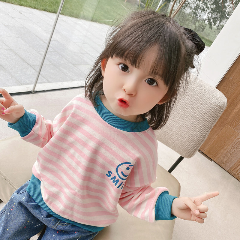 Girls' thick T-shirt spring clothes 2021 new western style baby girl striped long-sleeved 1-6 years old 4 fashion spring and autumn children's tops