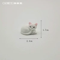 Белая кошка