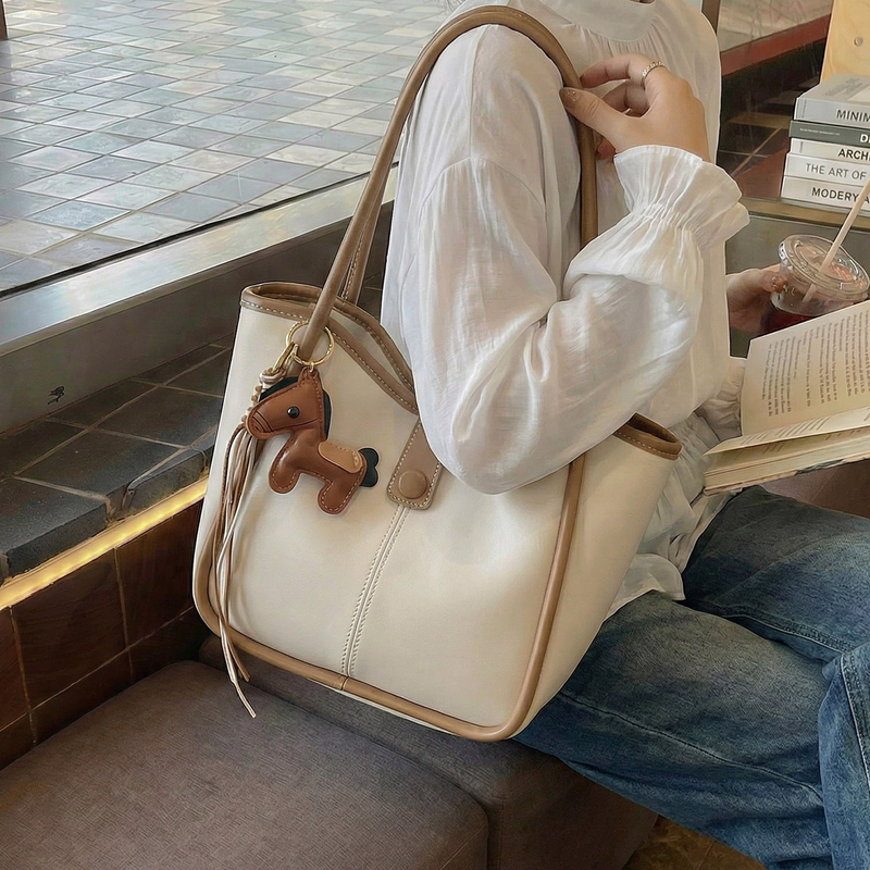 High-End Women's Bags 2026 New Summer Fashion Color-Blocking Shoulder Bag Large Capacity Versatile Commuter Tote Bag