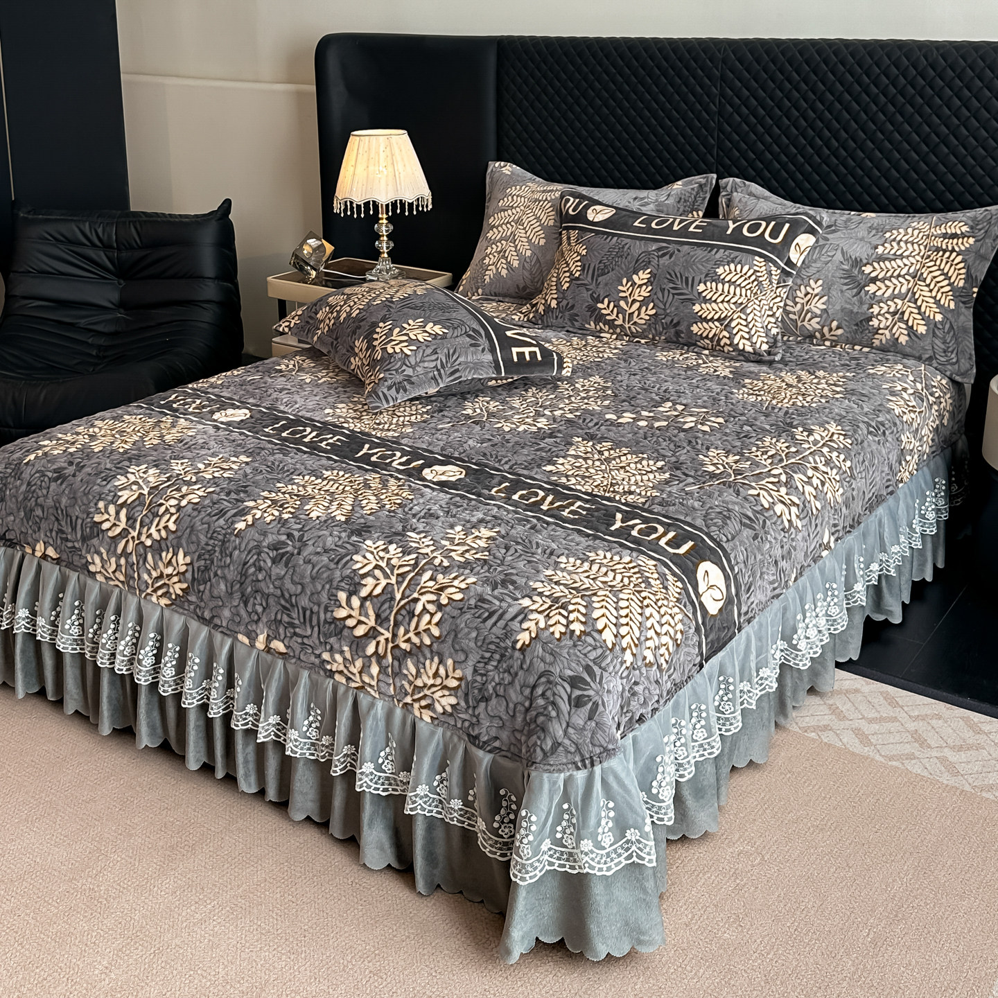 Winter Milk Velvet Four-Piece Set with Fleece and Cotton Padding, Thickened Anti-Static Coral Fleece Duvet Cover and Bed Sheet for Bed Use