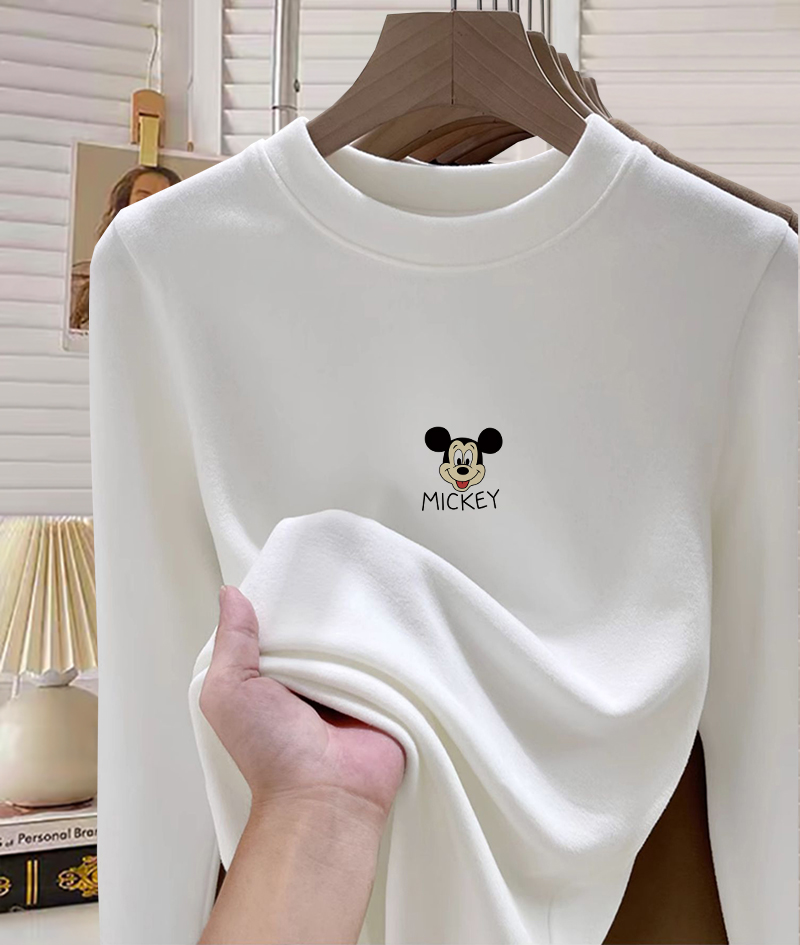 H257椰绒大U领打底衫：秋冬内搭新宠的秘密武器