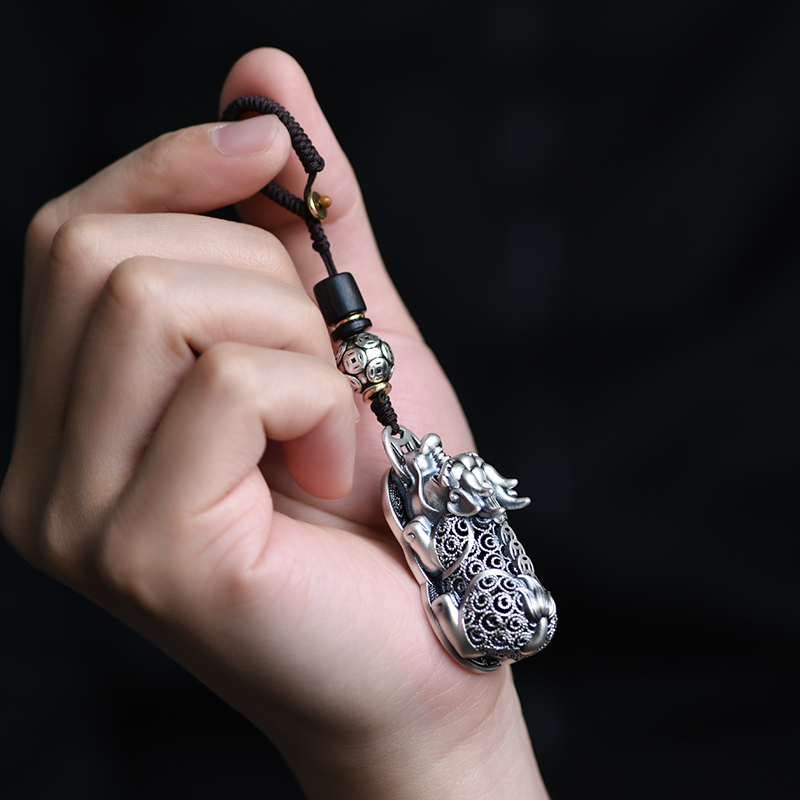 Luotai Old Silversmith 999 Pure Silver Pixiu Keychain Pendant Men's Braided Silver Jewelry Necklace Car Hanging Ornament