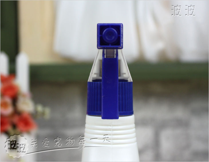 Chó cưng ngoài bọ chét và gián mèo và chó bị diệt côn trùng diệt bọ cạp phun đờm sóng 300ML - Cat / Dog Medical Supplies kim tiêm cho chó