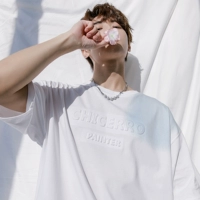 Белый отзыв синий