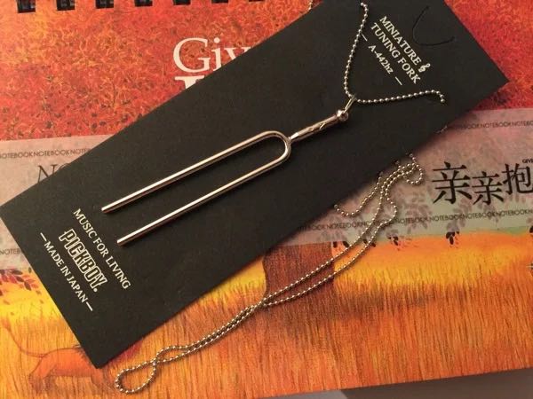 King's choice of 440HZ imported tuning fork lock bone necklace Japanese craft boutique
