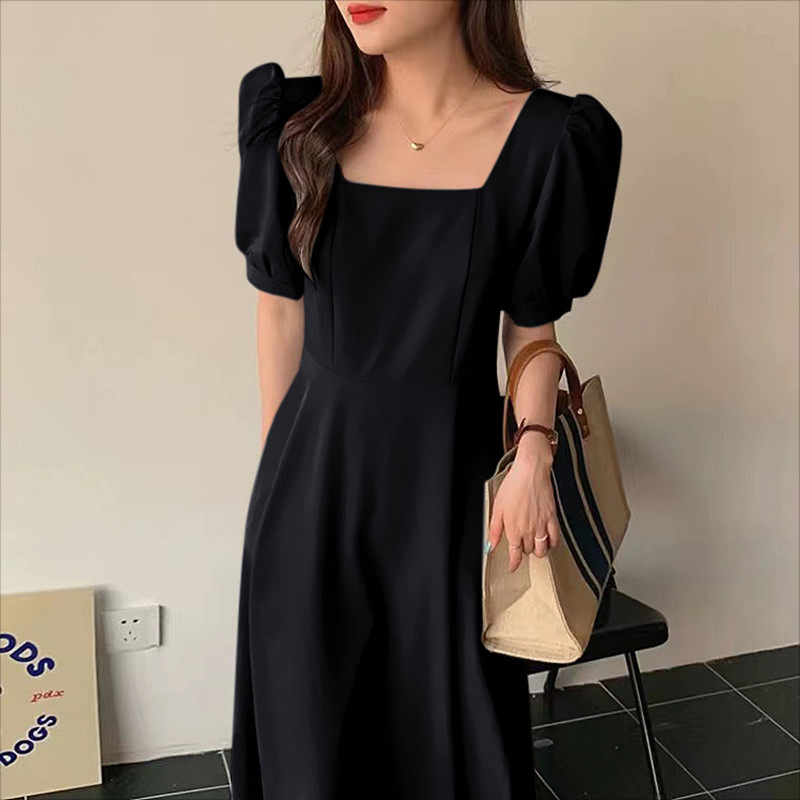 Black square collar dress women's summer 2022 new French retro waist slimming temperament Hepburn style long skirt