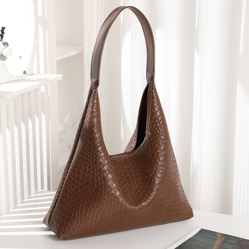 Large-Capacity Woven Bag, This Year's Popular Fashion Tote Bag, New Retro Style Commuter Shopping Bag, Underarm Bag for Women