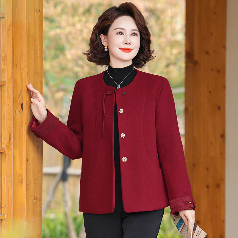 New Chinese Style Red Mother's Spring and Autumn Short Woolen Coat, New Middle-Aged and Elderly Autumn and Winter Woolen Cardigan New Chinese Style Red Mother's Spring and Autumn Short Woolen Coat, New Middle-Aged and Elderly Autumn and Winter Woolen Cardigan
