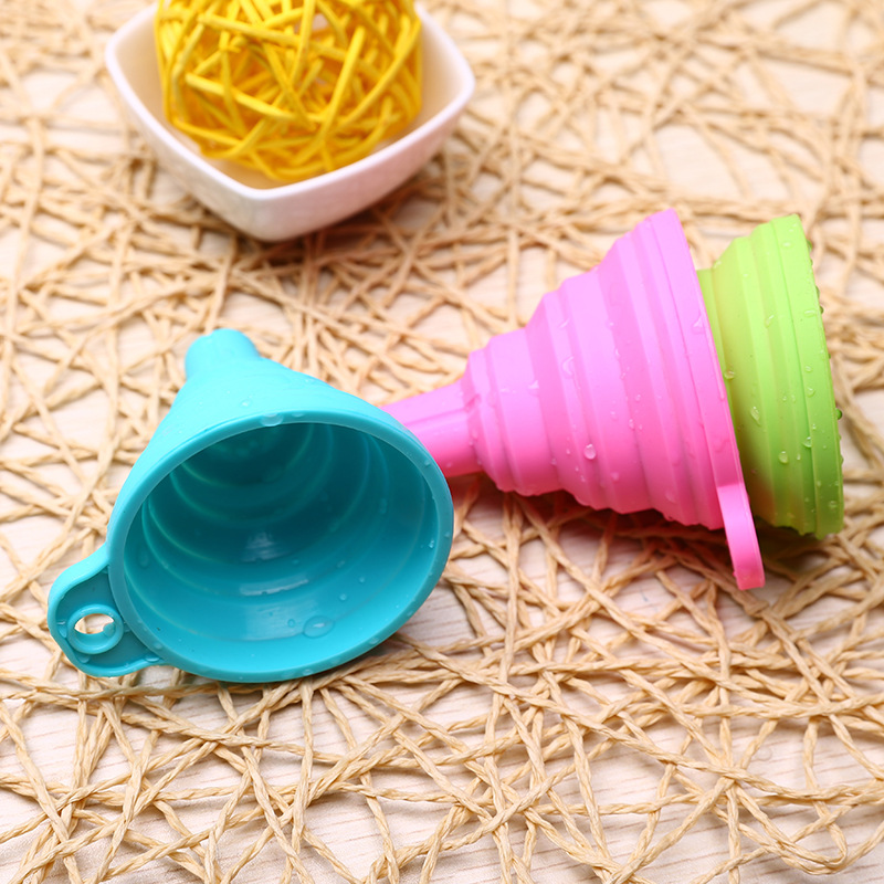 Carry-on silicone folding funnel food grade silicone gel folding telescopic funnel liquid Dispensing Funnel
