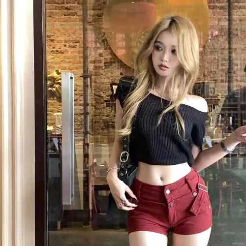 Hot Girl Burgundy Denim Shorts Women's Hip-Hugging Stretchy Tight Hot Shorts Petite Summer Hot Shorts