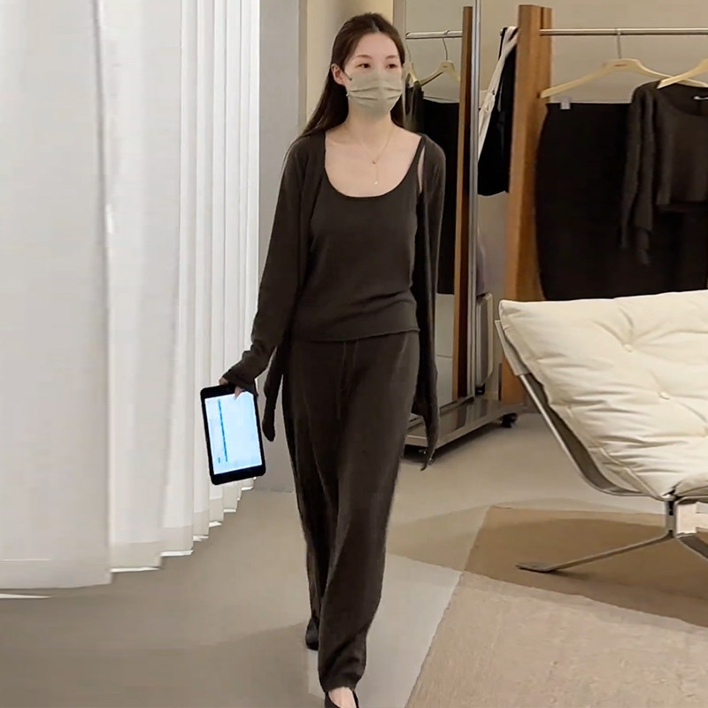 Lazy Style Knitted Suit for Women, Summer Slim-Fit Cardigan, Suspender Pants, Three-Piece Set for a Relaxed Look Lazy Style Knitted Suit for Women, Summer Slim-Fit Cardigan, Suspender Pants, Three-Piece Set for a Relaxed Look