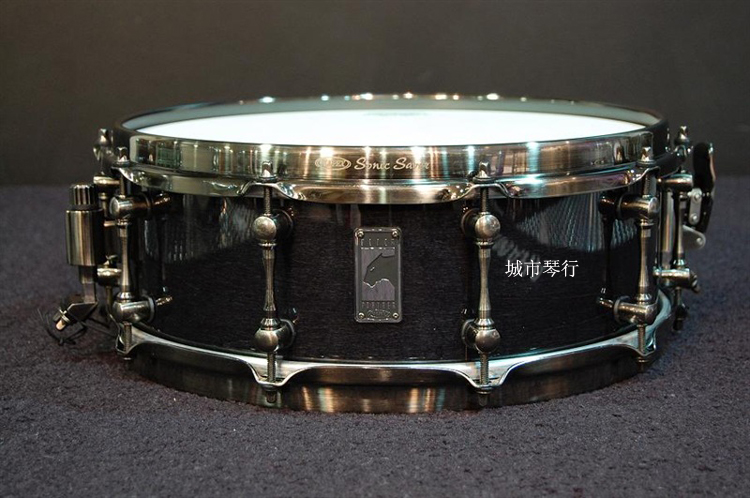 (City's violinist) Black Panther Black Panther BPML4500LNTB Black widow 14X5 Army drums