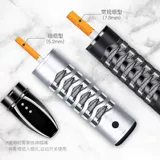 Ездить, курить ленивые сигареты, нет артефакта дымового пепла на автомобильной машине, дымовый дым, чтобы предотвратить летучую пепел