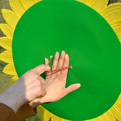 Улыбка лица подсолнечника симуляция цветочных танцев в детском саду