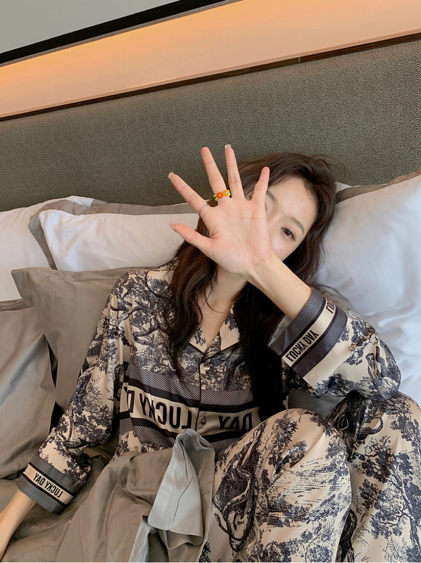 Ice Silk Pajamas for Women, New Summer Short-Sleeved Ink Painting Imitation Silk Long-Sleeved Trendy Long Pants Couple's Home Wear Thin