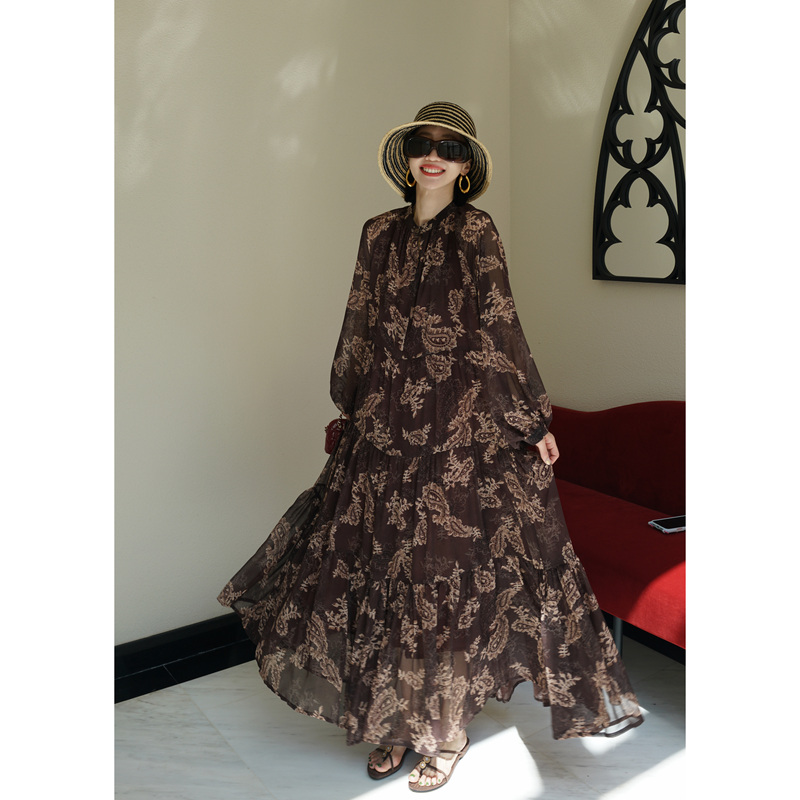 Leopard Print Fried Noodles, Classic and Romantic, French Paisley Print, Flowing Long-Sleeved Dress, Loose and Slimming Long Skirt