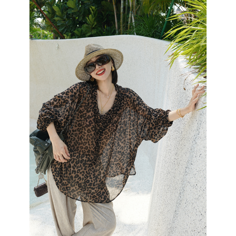 Leopard Print Fried Noodles Style, Soft and Casual, Lazy French Ruffled Leopard Print Long-Sleeve Shirt, Sun-Protective Vintage Top