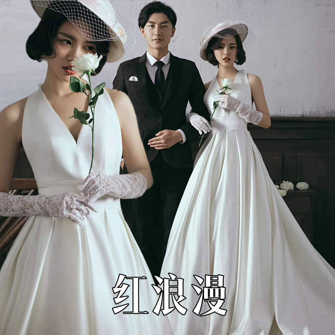 Wedding dress suitable for photo sessions, white clothing for beloved