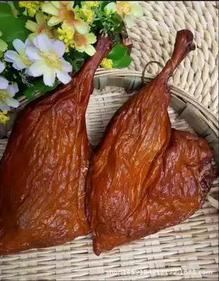 (Xiangweixuan)Bacon freshly baked pickled bacon duck legs raw Hunan specialty bacon taste non-Sichuan