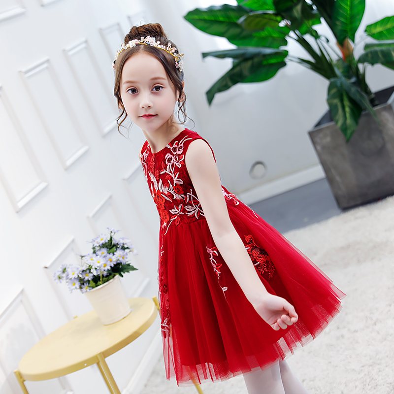 2018 trang phục trẻ em mới trình diễn trang phục màu đỏ cô gái công chúa váy đuôi dài hoa cô gái váy váy mùa thu nữ áo gile bé trai