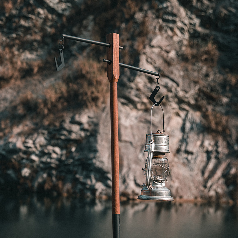 Hanfor outdoor camping equipment high-grade retro solid wood three-section portable iron bracket kerosene lamp hanger