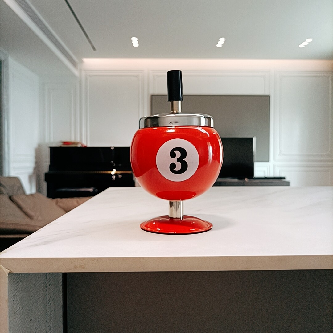 Stylish personality ashtray Large with lid Creative smoke cup windproof bar KTV billiards Living room Internet cafe smoke cylinder