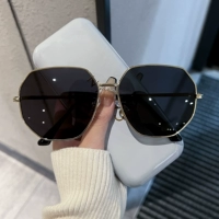 Золотая рама черная пленка (поляризатор)