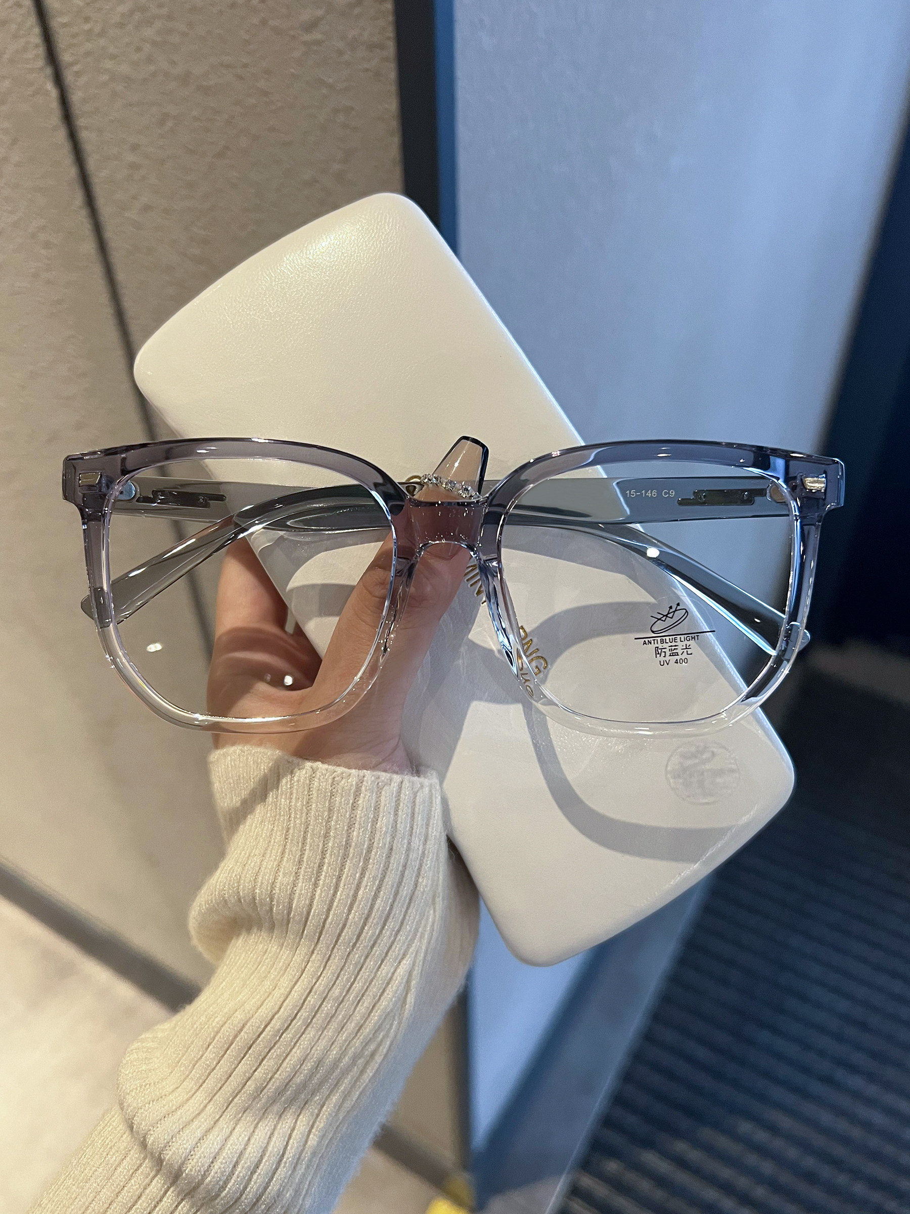 Korean Style Large-Frame Myopia Glasses for Men, Trendy and High-End, Anti-Blue Light Radiation, Can Be Customized with Prescription or as Plain Glasses, a Makeup-Free Look Essential for Women